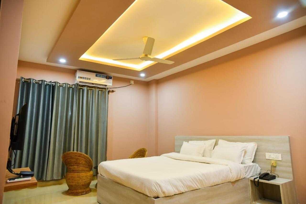 Silver Regency Guwahati Eksteriør billede