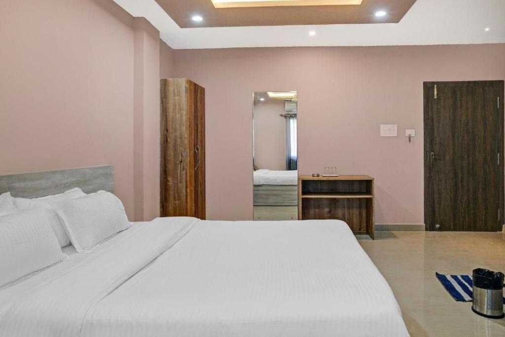 Silver Regency Guwahati Eksteriør billede